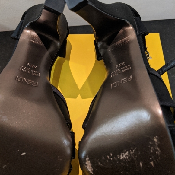 Fendi Black Heels size 35.5 (US Size 5.5) - Picture 5 of 10